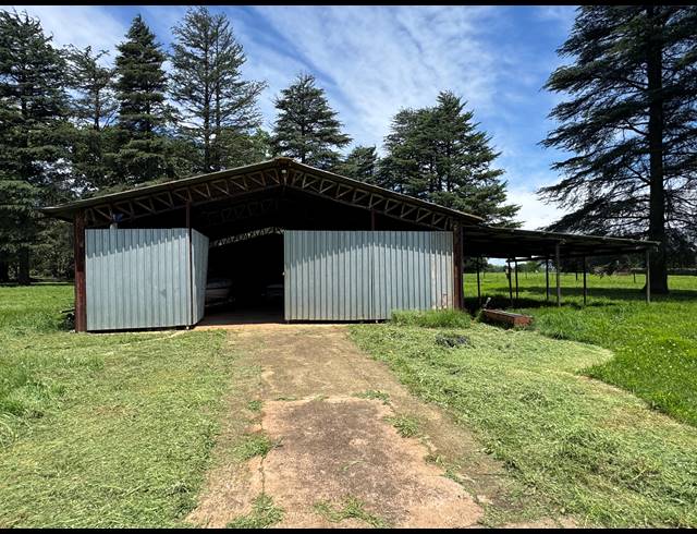 4HA SMALLHOLDING FOR SALE IN HOWICK SOUTH